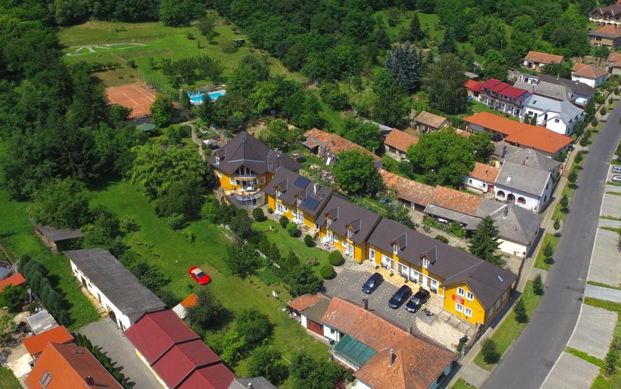 Appartementhaus 5. Jahreszeit Hévíz Exteriör bild